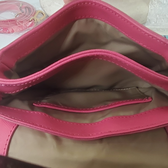 AUTHENTIC TORY BURCH Pink Robinson Mini Crossbody - Picture 13 of 15